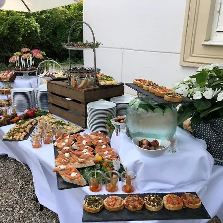 Landstallmeisterhaus 4*